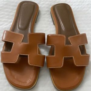 Hermès Oran Sandals